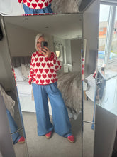 Load image into Gallery viewer, SALE The love heart knit with tulip sleeve (no return on sale items)
