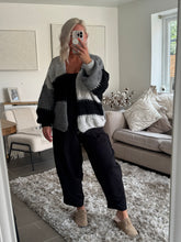 Load image into Gallery viewer, The jersey cocoon trousers
