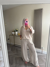 Load image into Gallery viewer, SALE The striped linen trousers with pockets (no return on sale items)
