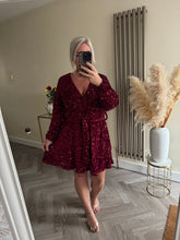 Load image into Gallery viewer, The tiggy Belted velour sequin dress
