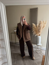 Load image into Gallery viewer, The Borg gillet
