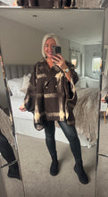 Load image into Gallery viewer, The Marlborough checked jacket/cape
