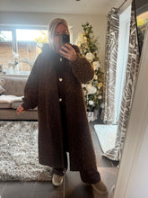 Load image into Gallery viewer, The molly eyelash coat with pockets
