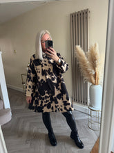 Load image into Gallery viewer, The swing coat
