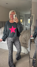 Load image into Gallery viewer, The washed look star jersey
