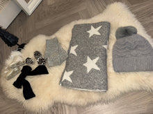 Load image into Gallery viewer, The ultimate Hat scarf &amp; gloves set
