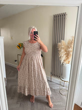 Load image into Gallery viewer, SALE The shirred ditzy dress (no return on sale items)
