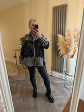 Load image into Gallery viewer, The checked lace detail shirt
