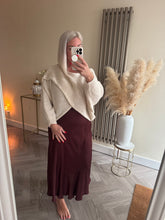 Load image into Gallery viewer, The elasticated waist satin skirts
