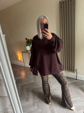 Load image into Gallery viewer, The Exposed seam sweat
