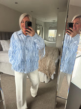 Load image into Gallery viewer, The tiggy tassel shirt
