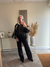 Load image into Gallery viewer, The zeta Otto pu jacket
