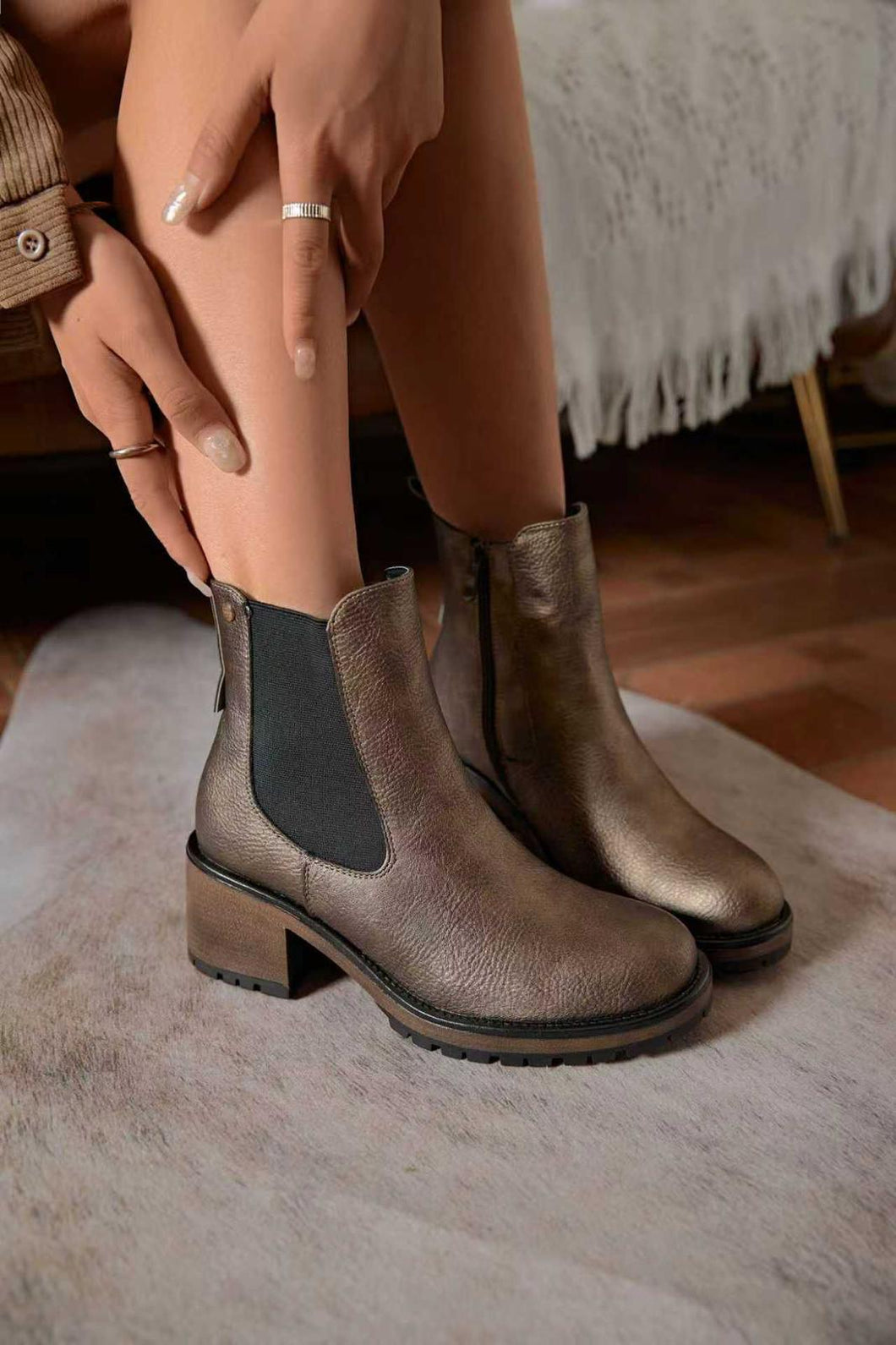 The Zara boots in Bronze
