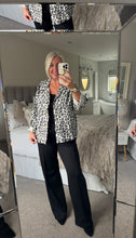 Load image into Gallery viewer, The super stretch animal print jacket
