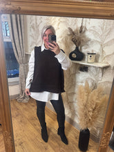 Load image into Gallery viewer, The knitted tank
