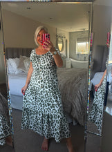 Load image into Gallery viewer, The animal print shirred dress
