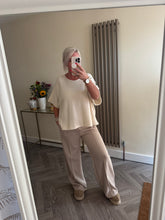 Load image into Gallery viewer, The tie waist pin tuck jogger
