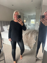 Load image into Gallery viewer, The plain scoop jumper
