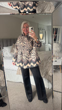 Load image into Gallery viewer, The Ashley swing jacket with pockets
