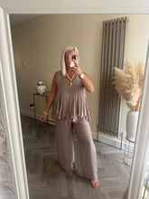 Load image into Gallery viewer, SALE The Bora Bora jersey lined silk frill top (no return on sale items)
