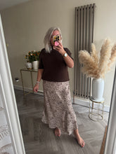 Load image into Gallery viewer, The Holly short sleeve knit
