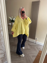 Load image into Gallery viewer, The supersoft high waisted flares in navy
