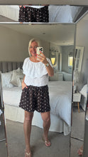 Load image into Gallery viewer, The Elasticated waist polka dot chiffon shorts with pockets
