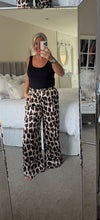 Load image into Gallery viewer, The animal print satin trousers
