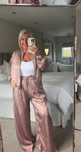 Load image into Gallery viewer, The satin abstract trouser suit
