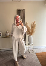 Load image into Gallery viewer, The washed look high low jersey top
