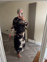 Load image into Gallery viewer, The marble mesh dress
