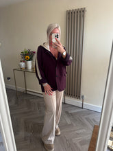 Load image into Gallery viewer, The Luxe jersey hooded blazer in plum
