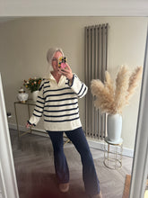 Load image into Gallery viewer, The striped v neck jumper with zip detail
