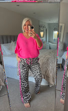 Load image into Gallery viewer, The animal print side stripe pin tuck joggers
