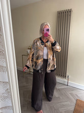 Load image into Gallery viewer, The Donatella bomber jacket with pockets
