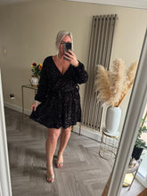 Load image into Gallery viewer, The tiggy Belted velour sequin dress
