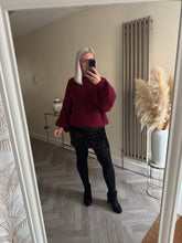 Load image into Gallery viewer, The Lola knits
