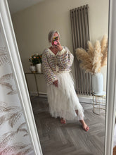 Load image into Gallery viewer, The tulle skirt
