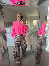 Load image into Gallery viewer, The wrap front jumper
