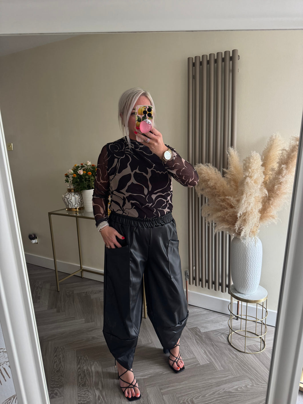 The Pu cocoon trousers