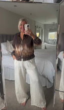 Load image into Gallery viewer, The Lightweight ombre animal print detail jacket
