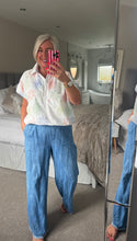 Load image into Gallery viewer, The Puff hem broaderie anglais floral top

