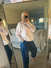 Load image into Gallery viewer, The lace sleeve knit
