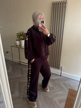 Load image into Gallery viewer, The Luxe animal stripe hoodie tracksuit with pockets
