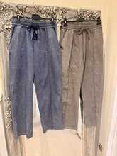 Load image into Gallery viewer, The super stretch denim look pin tuck joggers in the grey washed denim look
