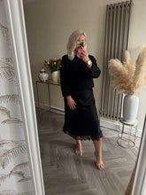 Load image into Gallery viewer, The lace hem satin skirt
