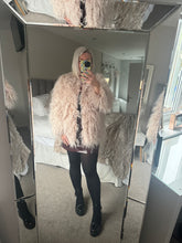 Load image into Gallery viewer, The lulu shaggy jacket in blush
