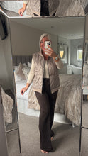 Load image into Gallery viewer, The Lightweight zip fasten gillet
