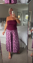 Load image into Gallery viewer, The baroque shirred culottes in plum
