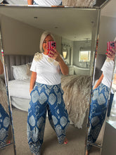 Load image into Gallery viewer, The Bora Bora 3d crochet t shirt
